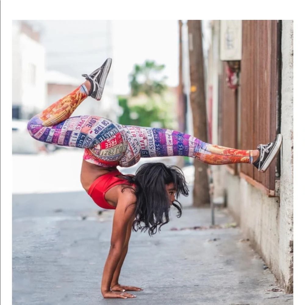 *****SOLD*****Niyama Sol ZZYZX High Waist Barefoot Legging XS EUC - Picture 7 of 10